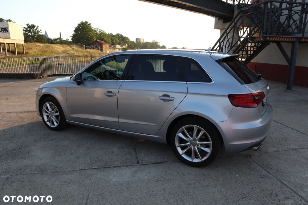 Audi A3 Sportback 1.8 TFSI S tronic Ambiente - 14