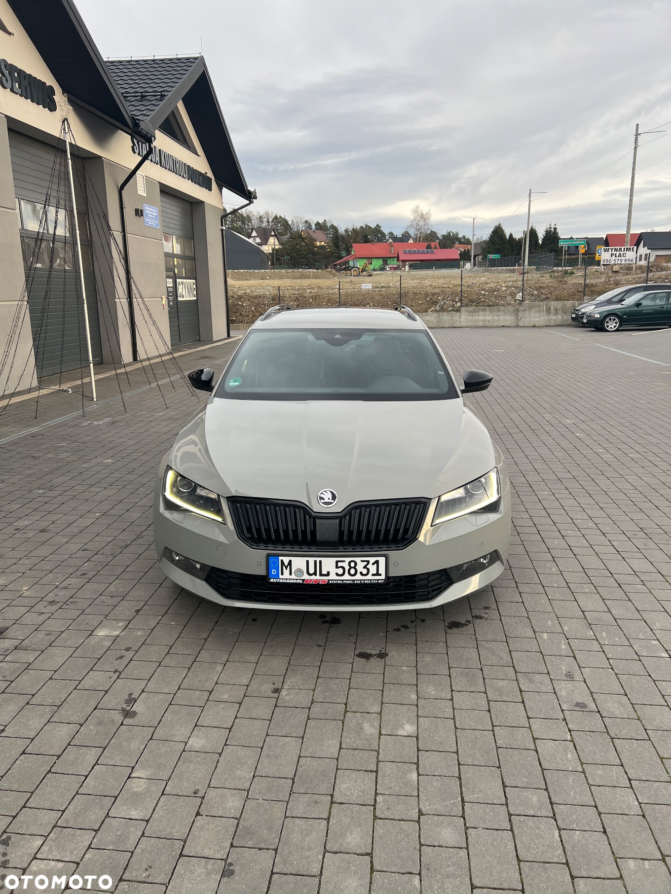 Skoda Superb 2.0 TDI DSG SportLine - 4