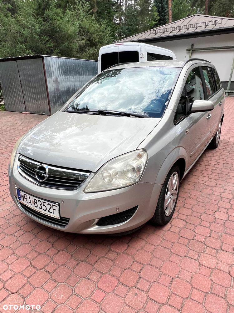 Opel Zafira 1.8 Cosmo - 4