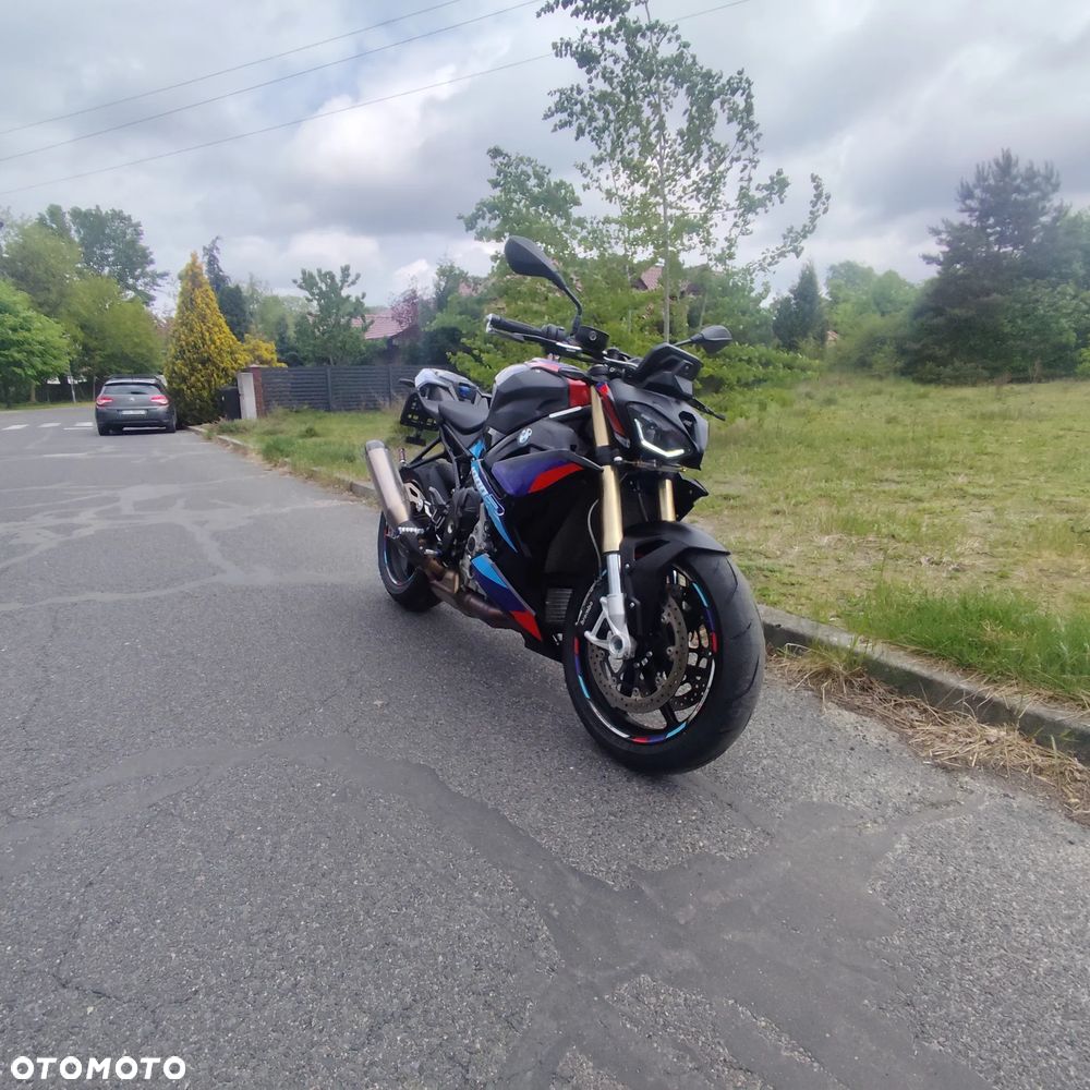BMW S - 3