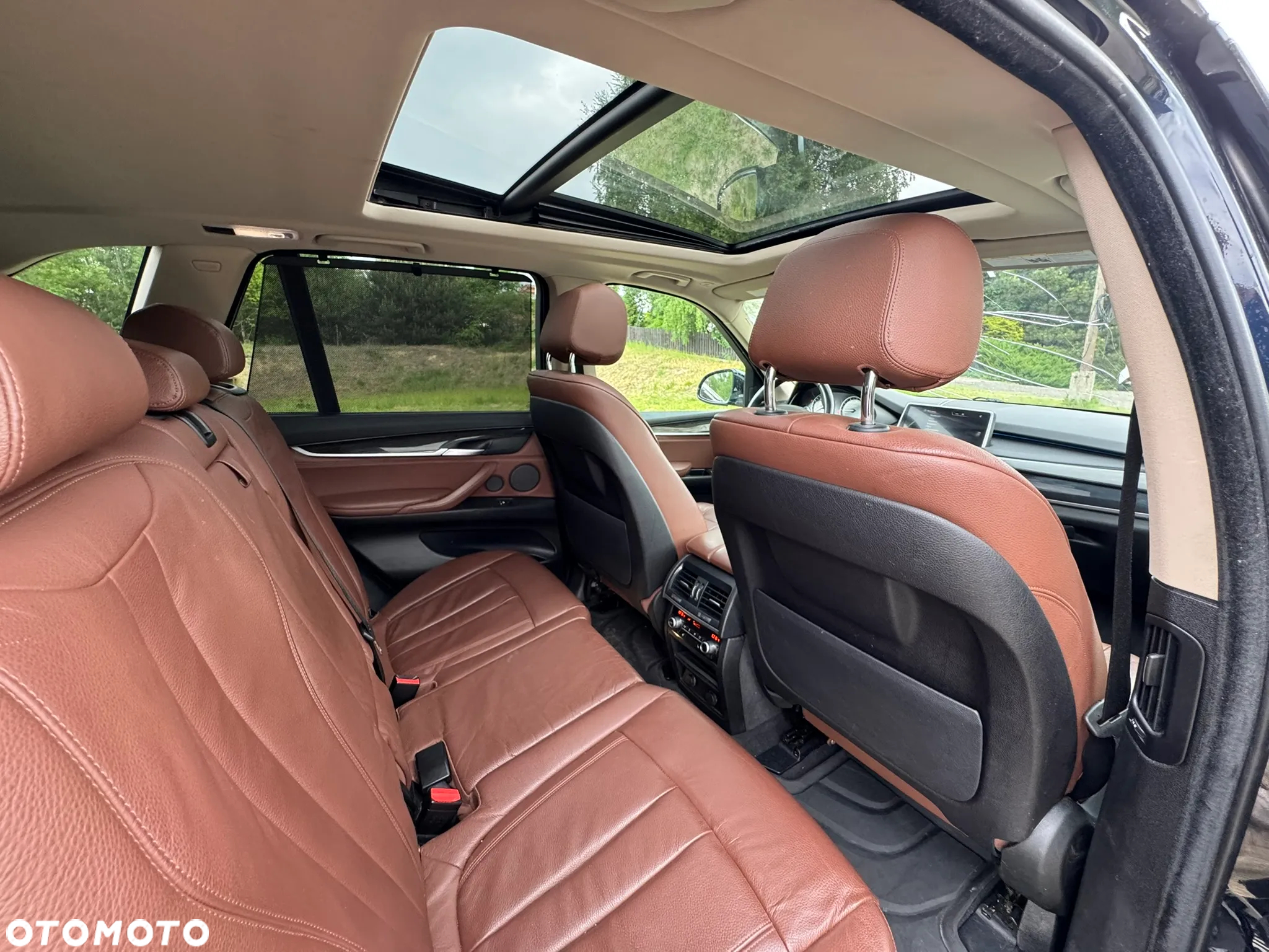 BMW X5 xDrive35i Sport-Aut - 24