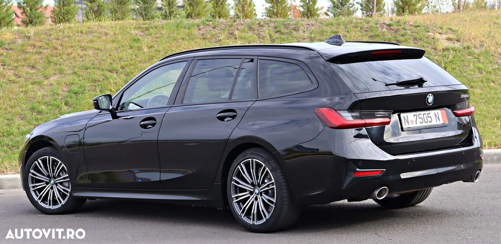 BMW Seria 3 330e Touring Aut. Luxury Line - 8