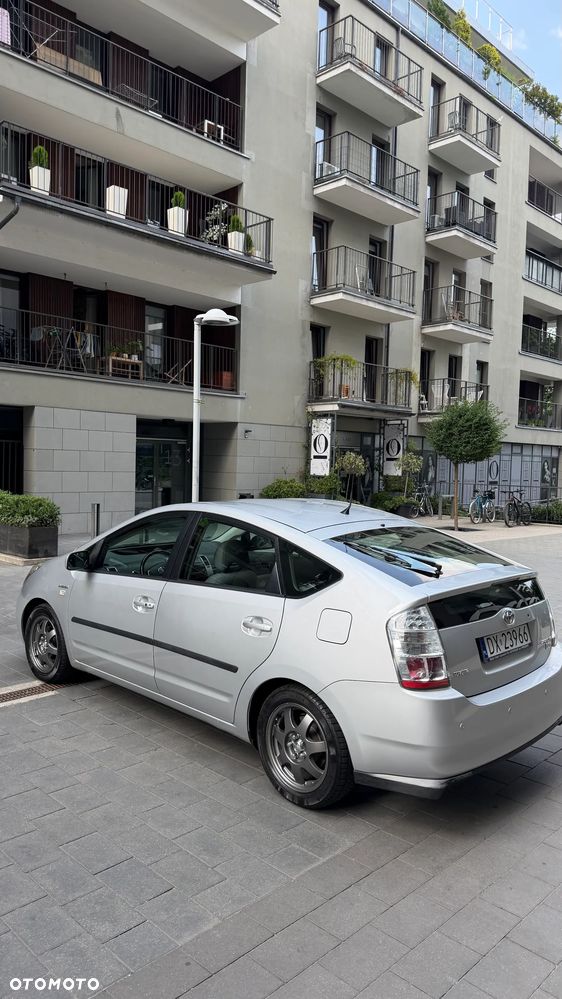 Toyota Prius 1.5 VVT-i Prestige - 18