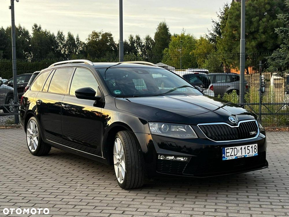 Skoda Octavia Combi 2.0 TDI RS - 4
