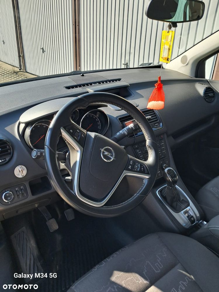 Opel Meriva - 10