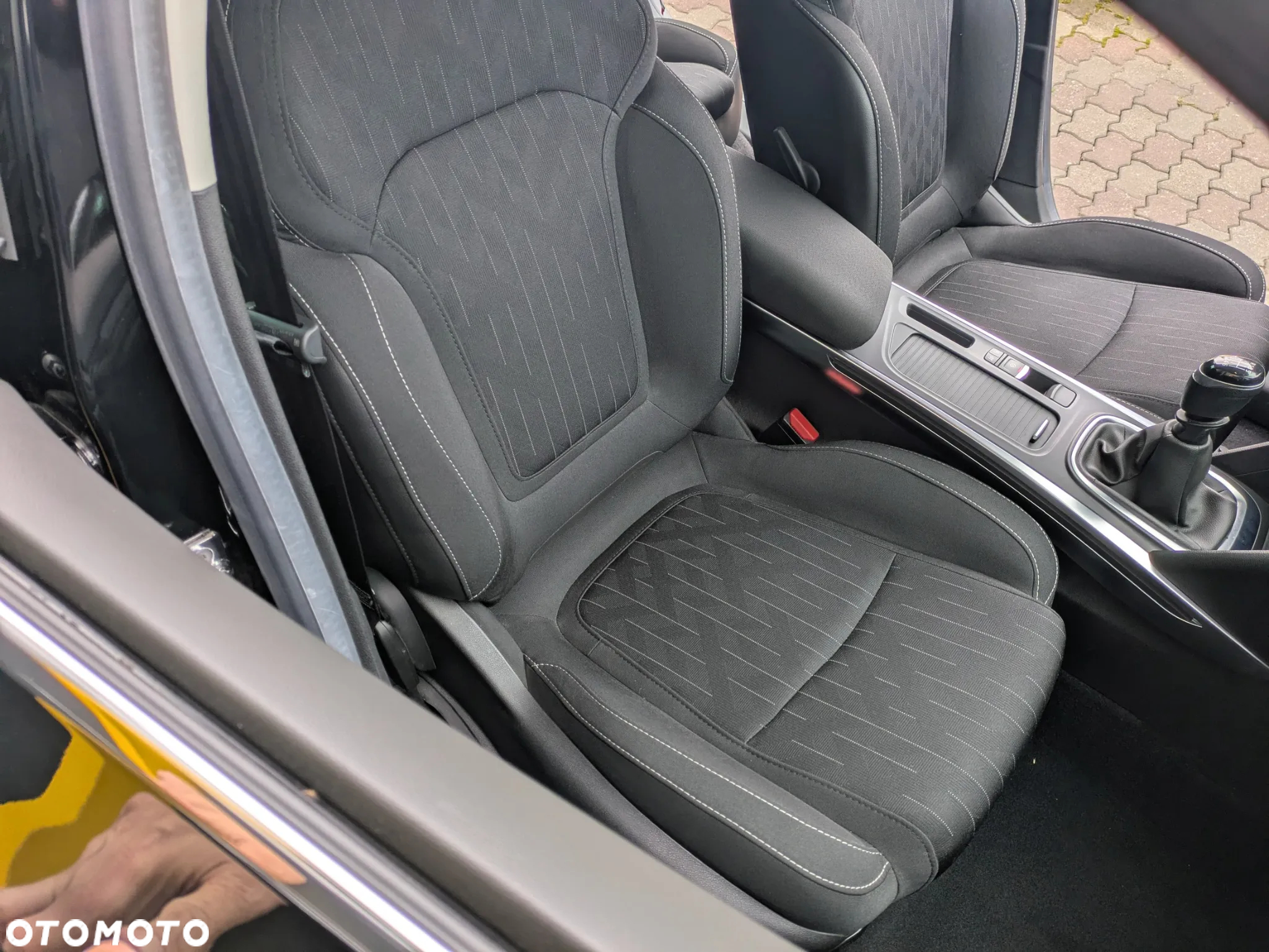 Renault Megane 1.3 TCe FAP Limited - 23