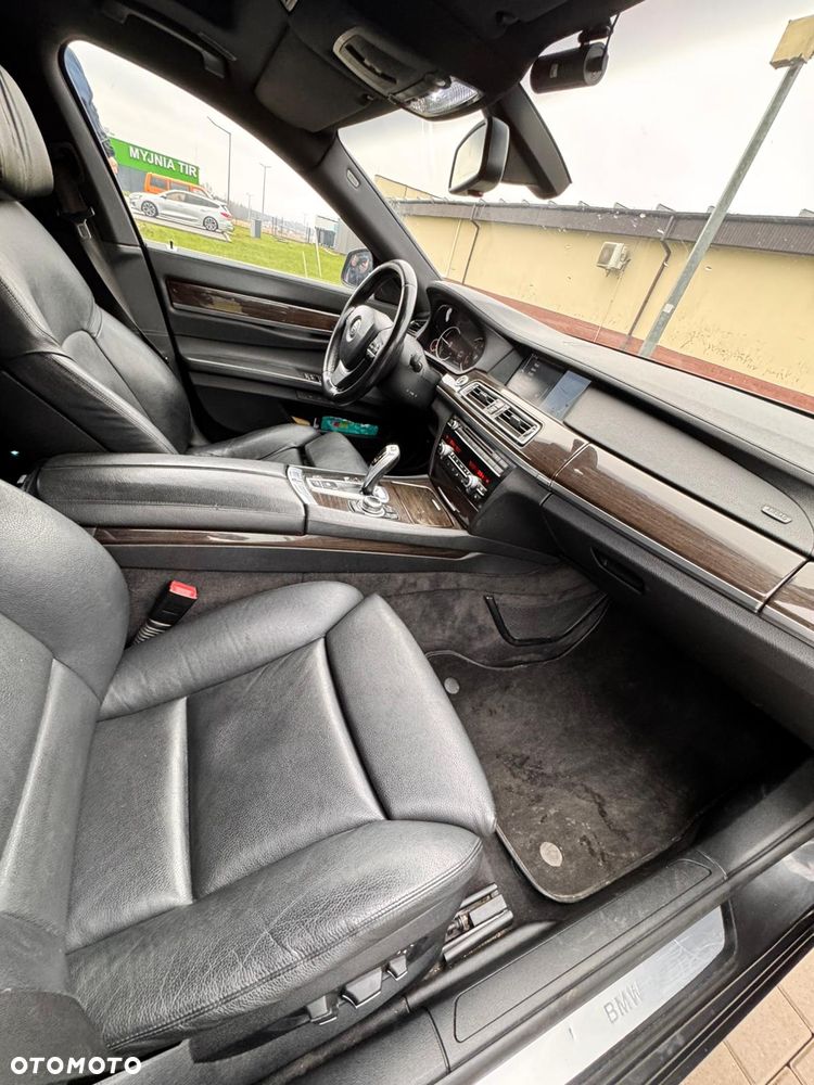 BMW Seria 7 - 7
