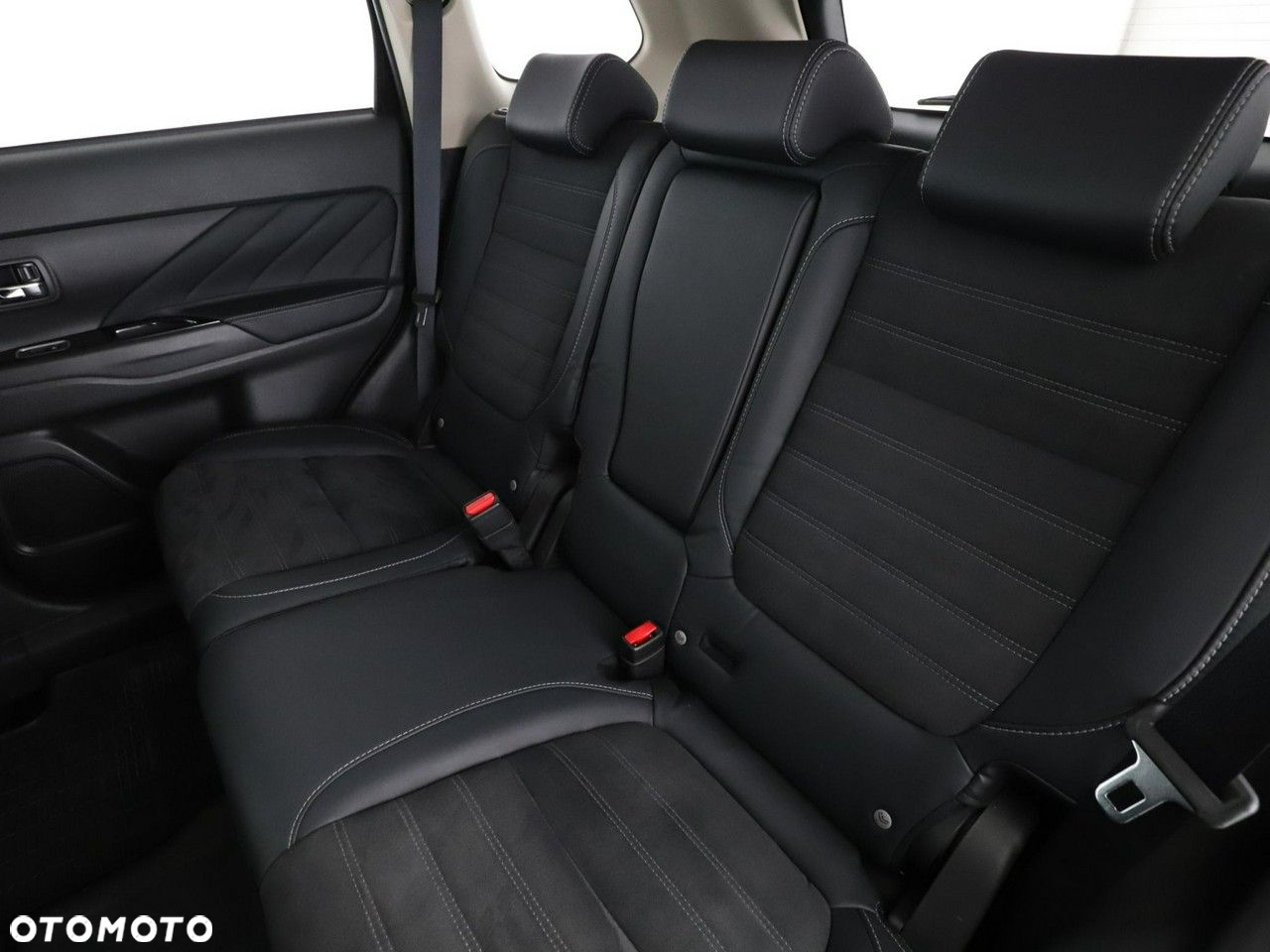 Mitsubishi Outlander - 17