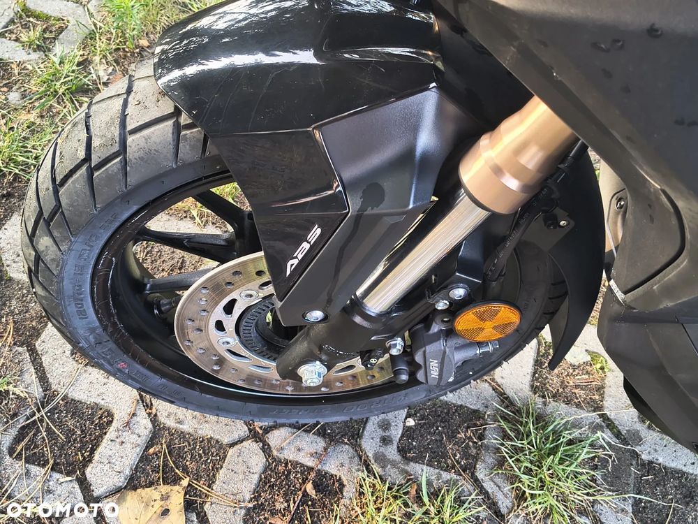 Honda X-ADV - 22