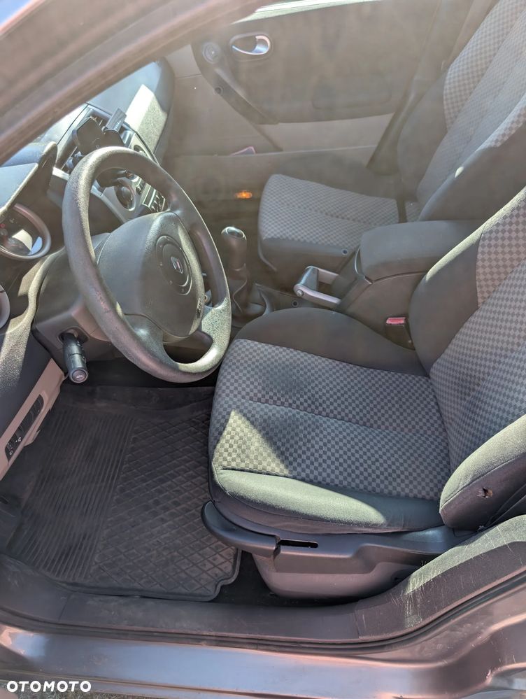 Renault Megane 1.6 Authentique - 6