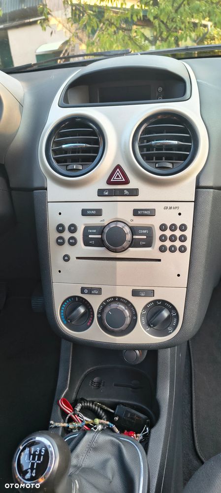 Opel Corsa - 4