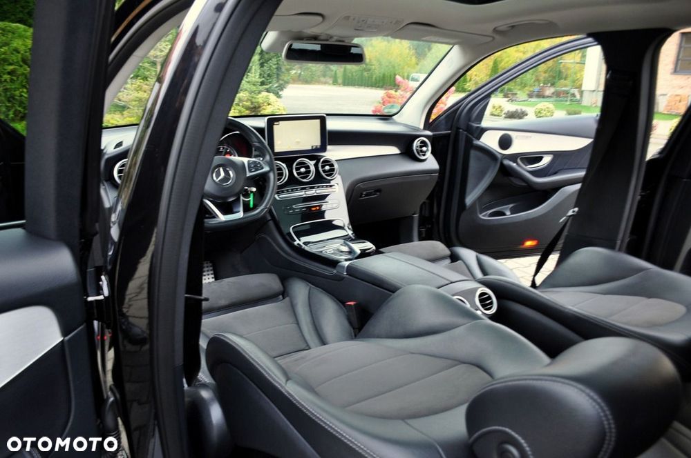 Mercedes-Benz GLC - 29
