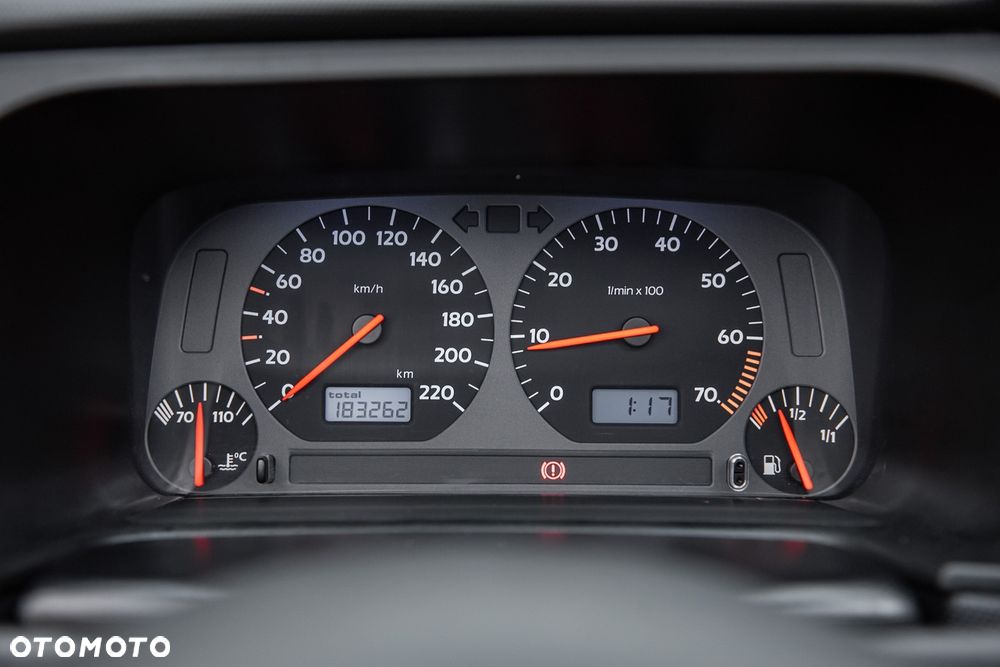 Volkswagen Golf Cabrio 1.8 Avantgarde - 16