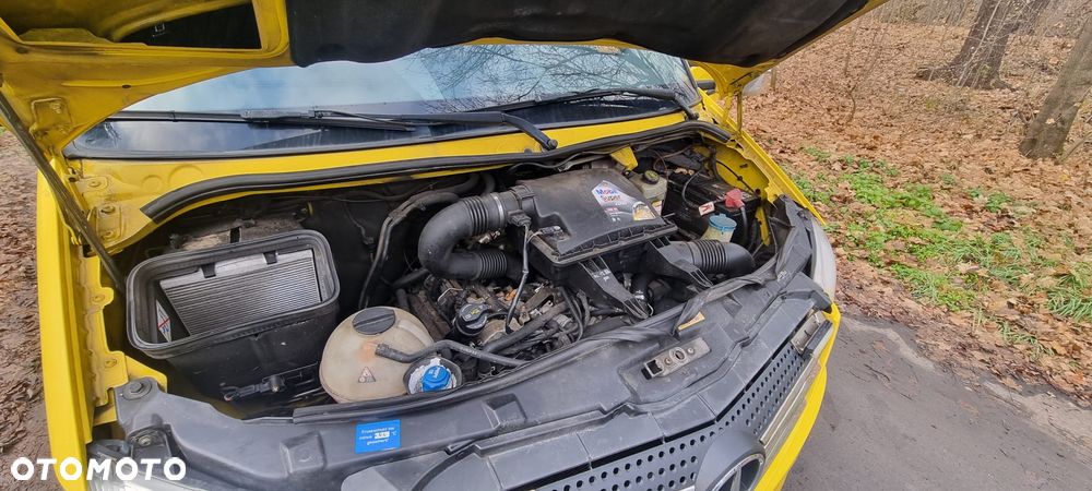 Mercedes-Benz Sprinter - 15