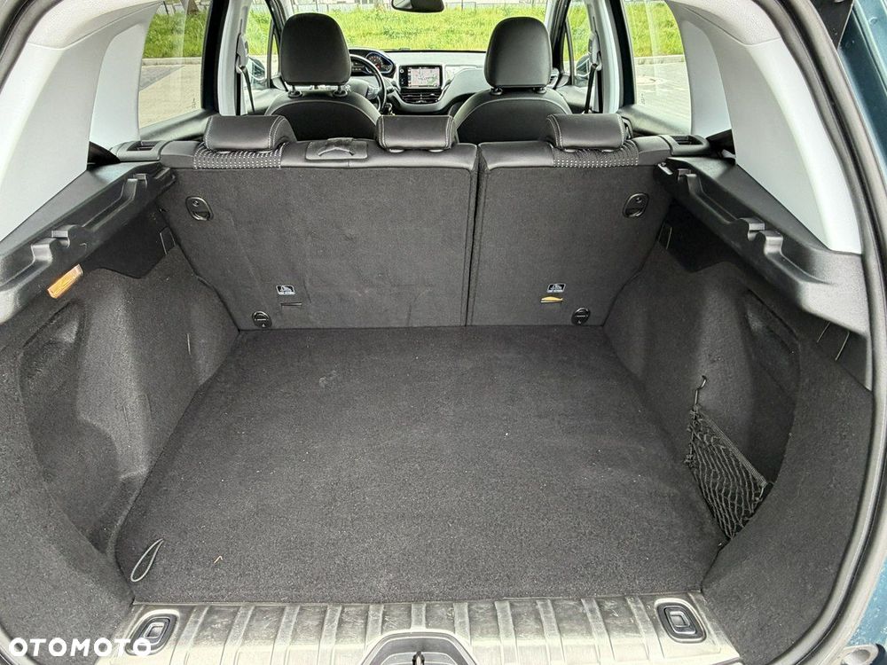 Peugeot 2008 PureTech 110 Stop&Start EAT6 Allure - 38