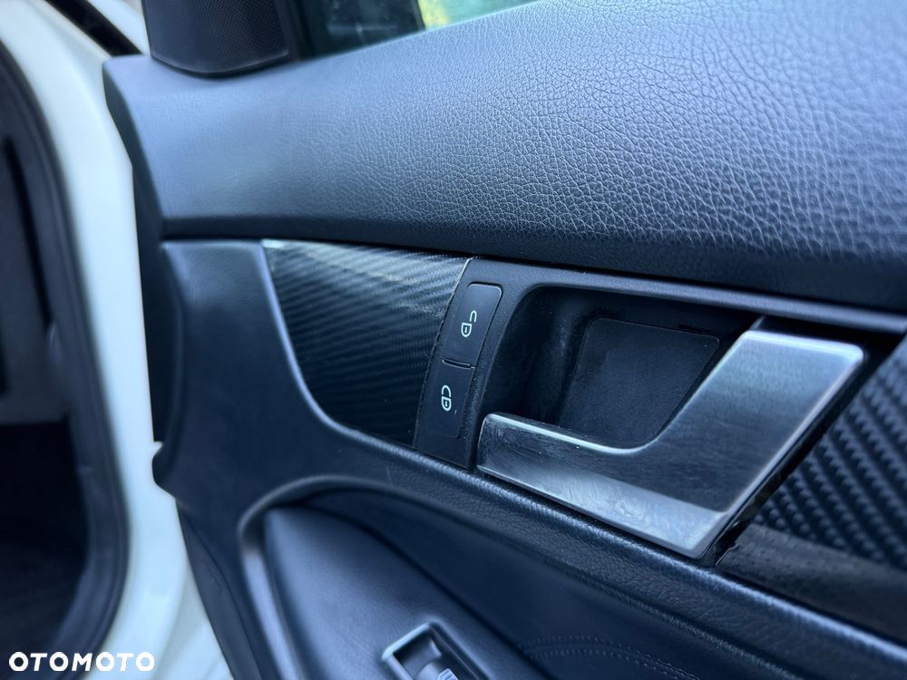 Mercedes-Benz Klasa C 350 Coupe 7G-TRONIC Edition - 17