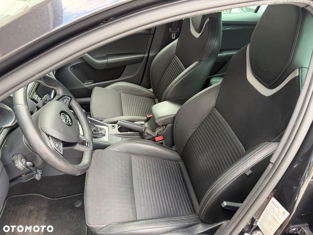Skoda Octavia 2.0 TDI DSG RS - 21