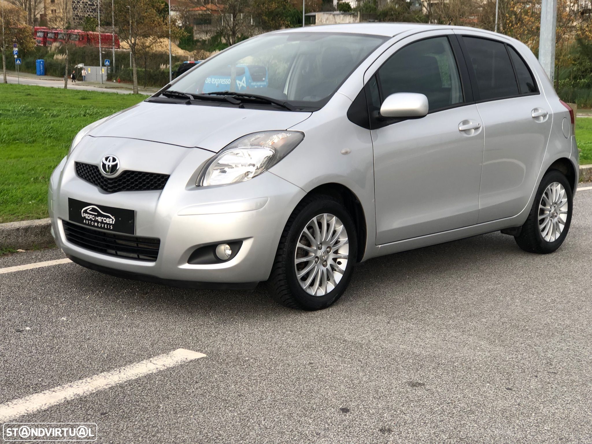 Toyota Yaris 1.33 VVT-i Multi Mode Sol - 1