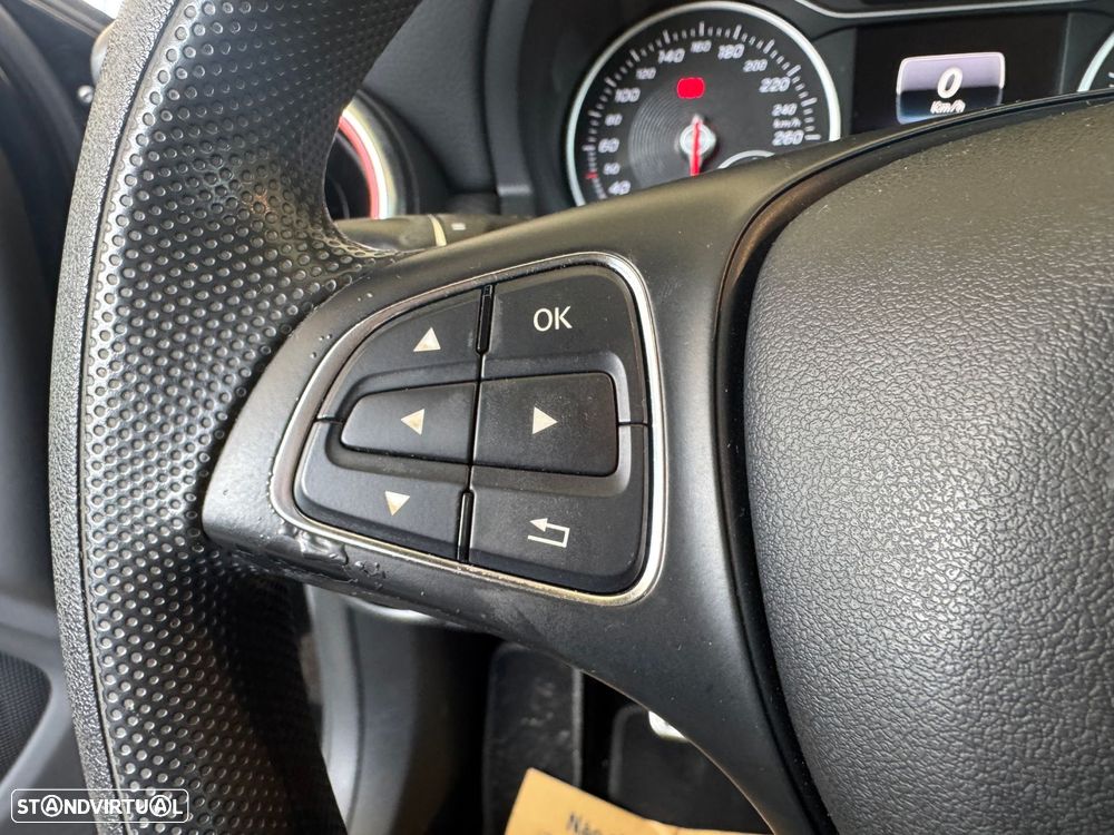 Mercedes-Benz A 180 CDi BlueEfficiency - 14