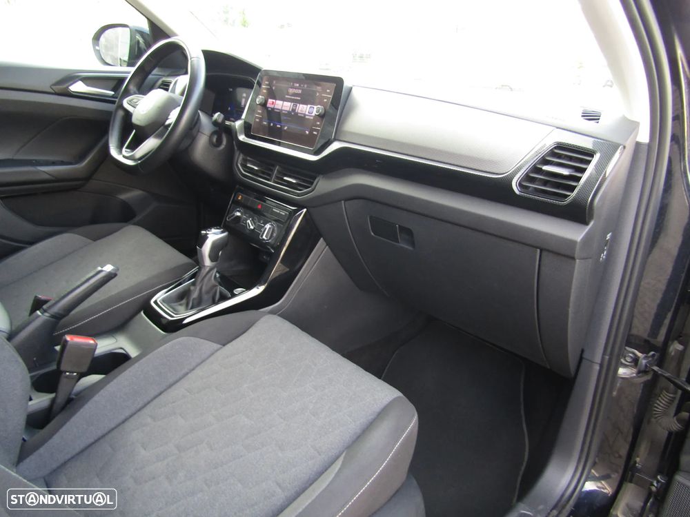 VW T-Cross 1.0 TSI Urban DSG - 21