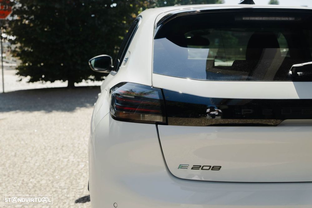 Peugeot e-208 50 kWh Allure - 10