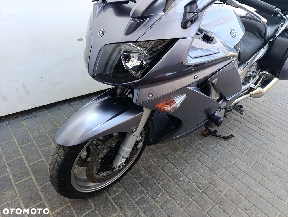 Yamaha FJR - 10