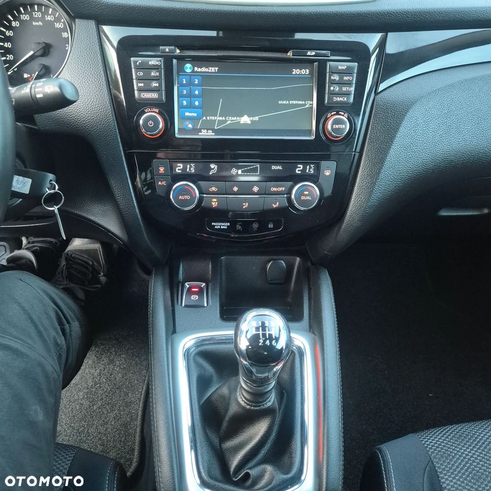 Nissan Qashqai 1.6 dCi 4 x 4 DPF Start/Stop I-Way - 29