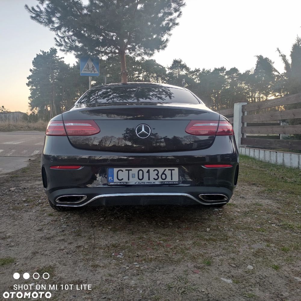 Mercedes-Benz Klasa E 300 Coupe 9G-TRONIC AMG Line - 2