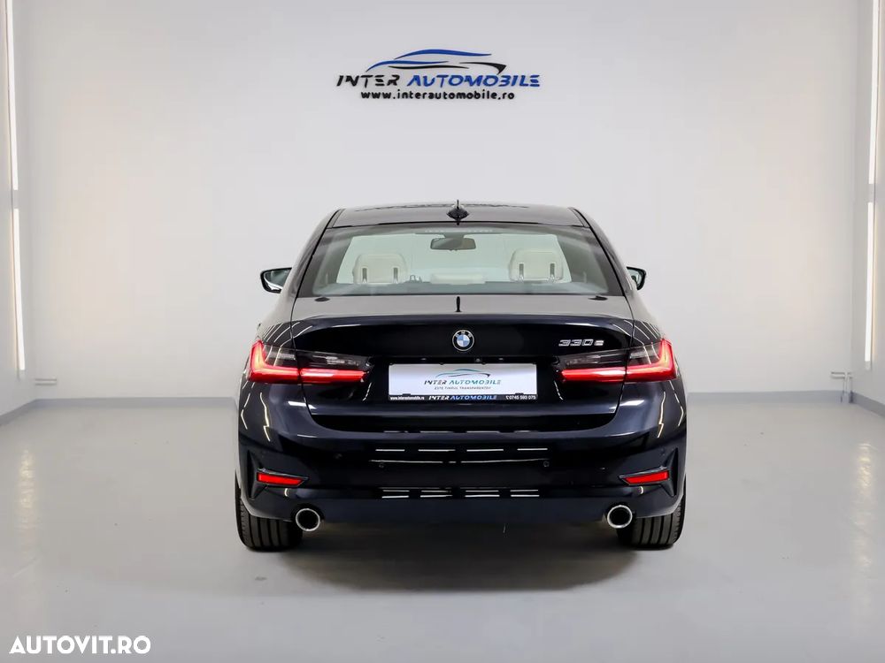 BMW Seria 3 330e Aut. Luxury Line - 4