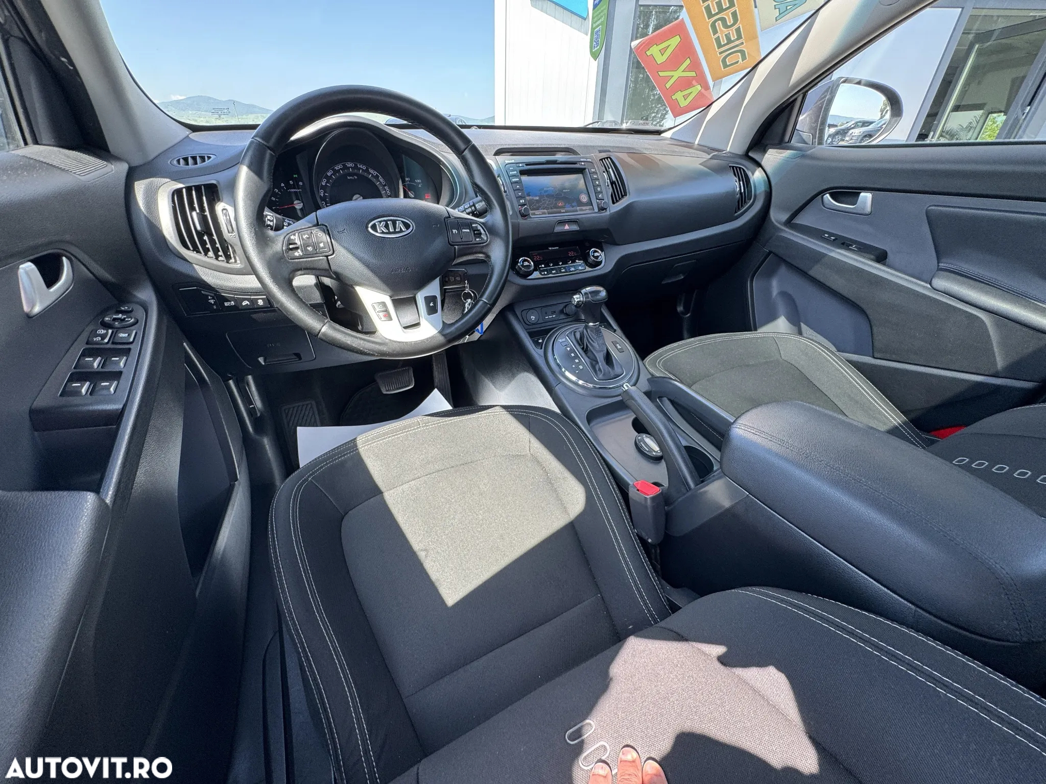 Kia Sportage 2.0 CRDI 4WD Automatik Dream-Team Edition - 33