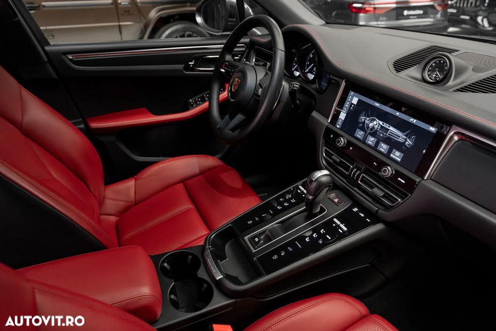 Porsche Macan Standard - 33