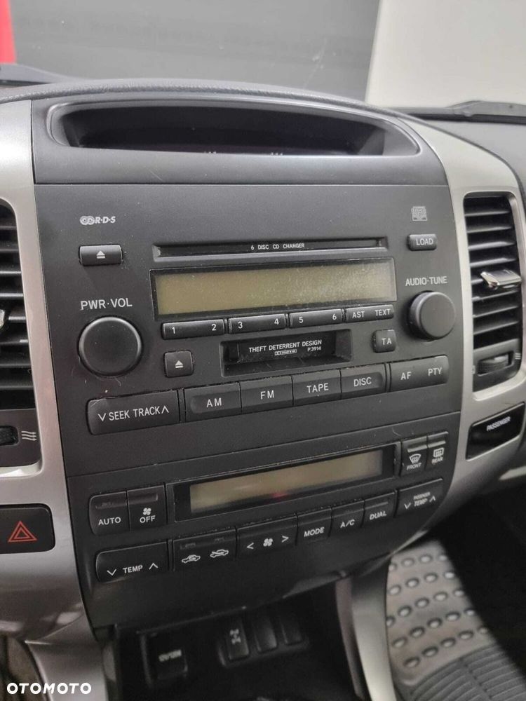 Toyota Land Cruiser - 20