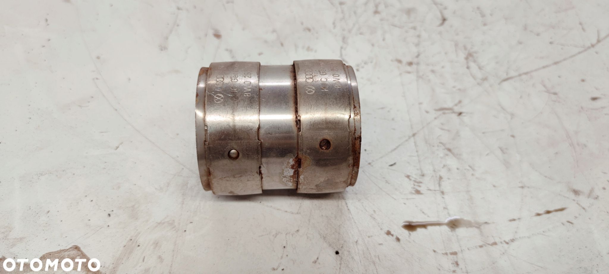 OBEJMA WYDECHU TŁUMIKA AUDI A4 B8 A5 8W0253141 - 1