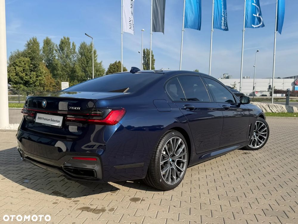 BMW Seria 7 750i xDrive sport - 7