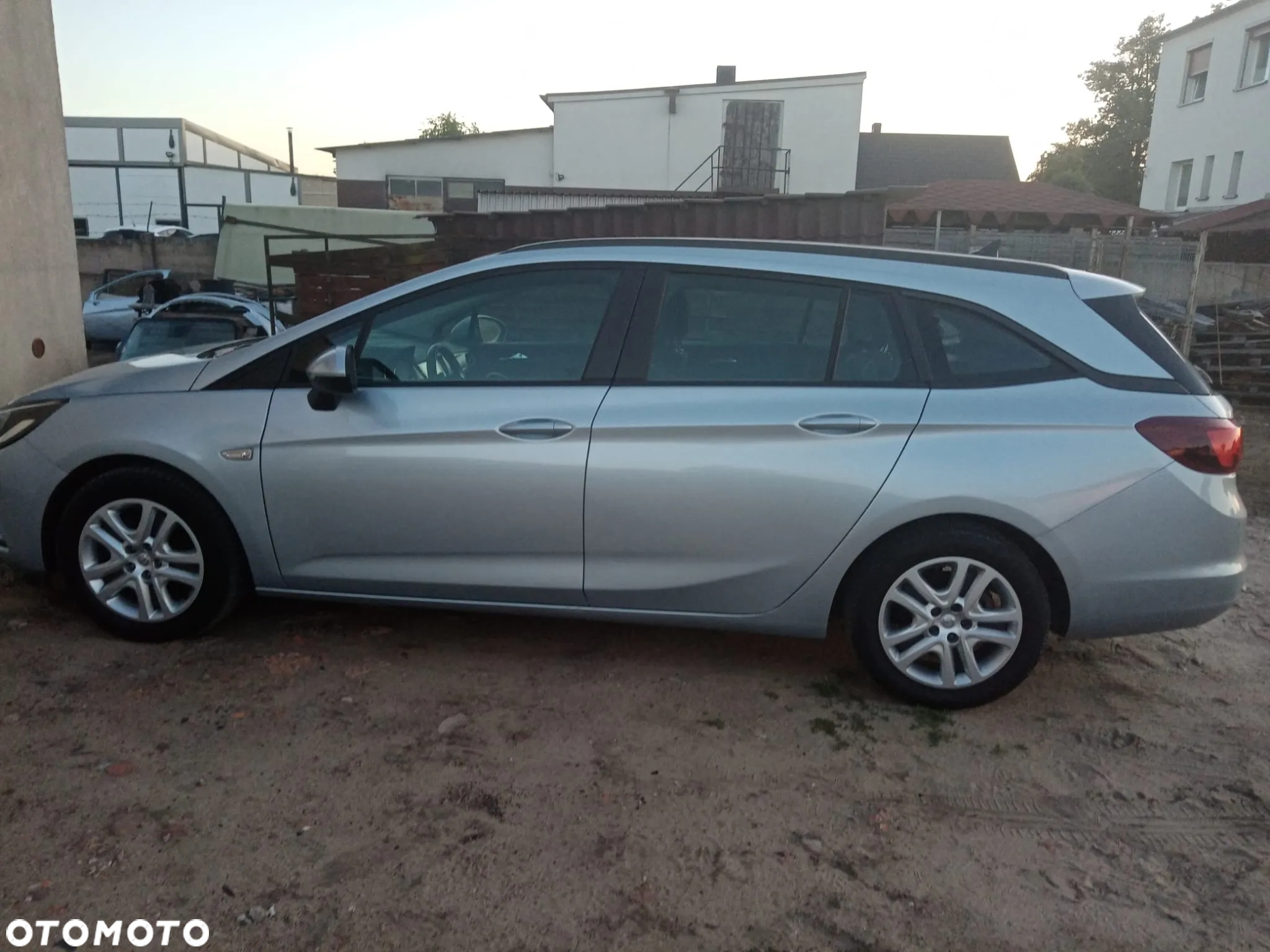 Opel Astra 1.6 D (CDTI) Start/Stop Sports Tourer Selection - 11