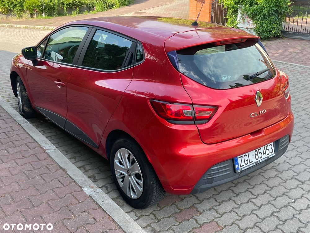 Renault Clio - 6