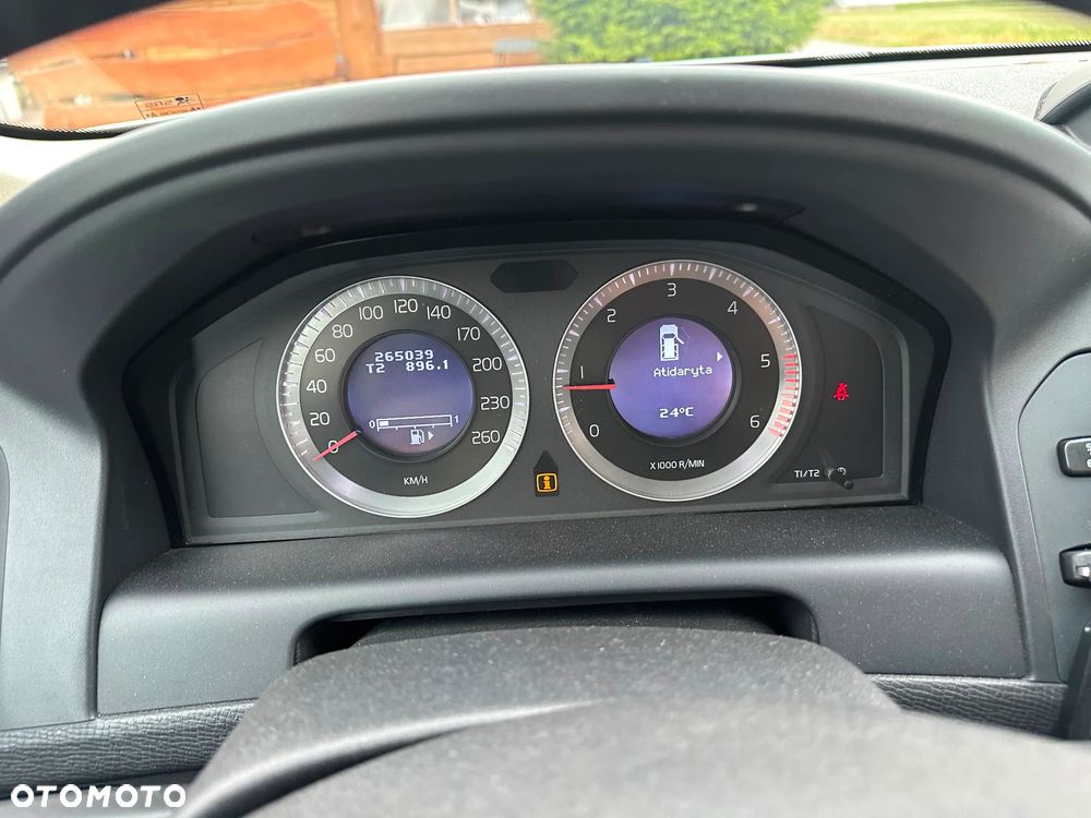 Volvo XC 60 2.4D AWD - 14