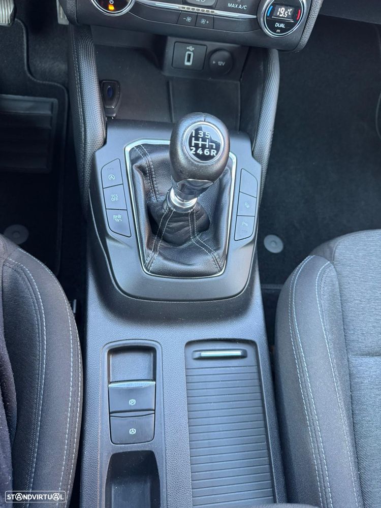Ford Focus 1.0 EcoBoost Active - 18