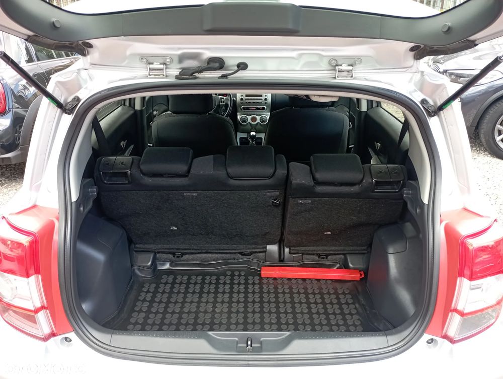 Toyota Urban Cruiser 1.33 Sol - 25