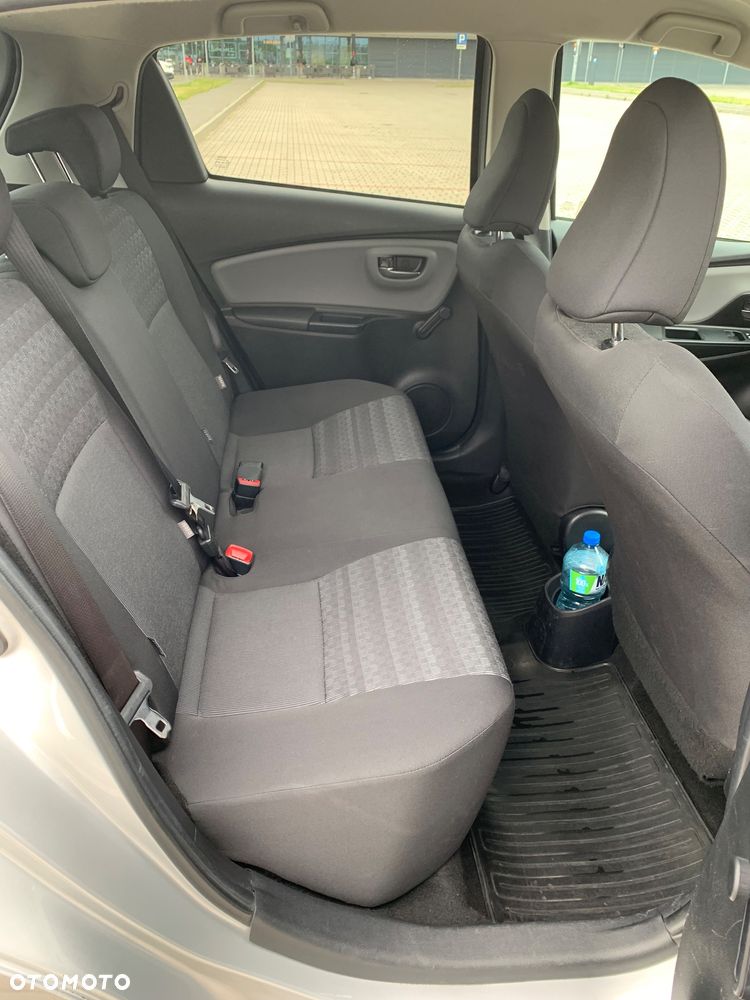Toyota Yaris 1.33 Premium - 24