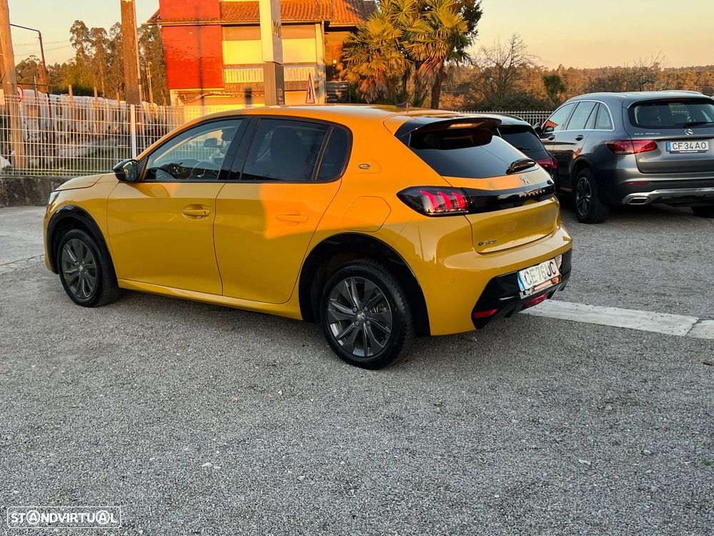 Peugeot e-208 Allure Pack - 6