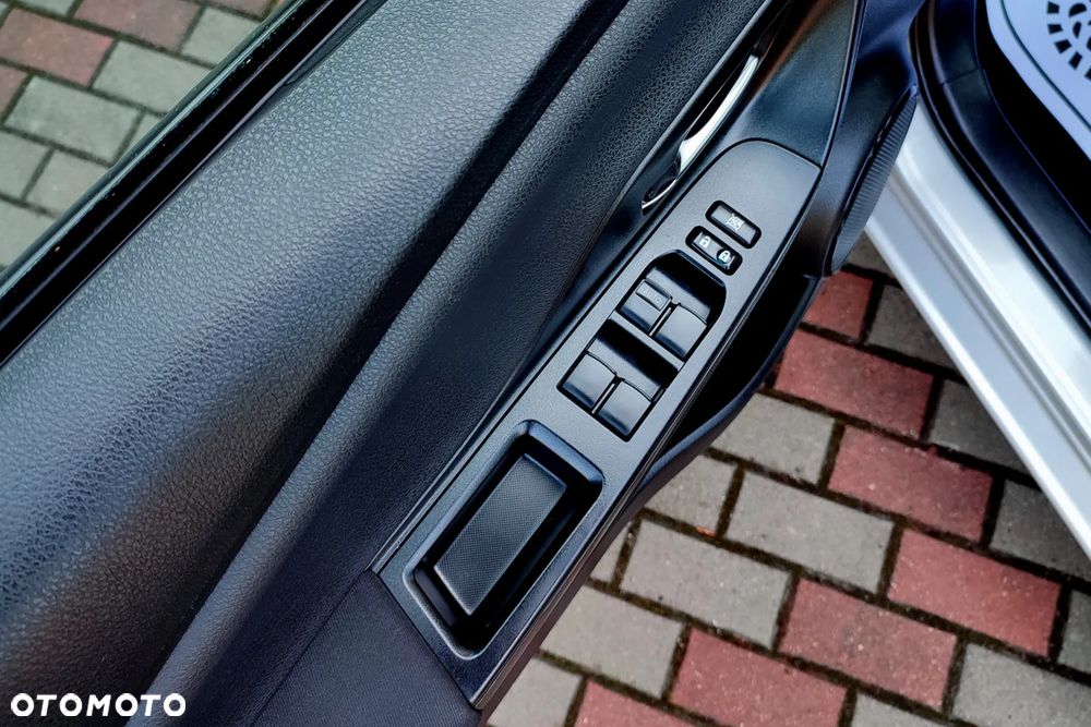 Toyota Yaris 1.0 Premium - 22