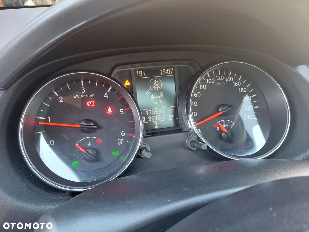 Nissan Qashqai+2 1.5 dCi Visia - 11