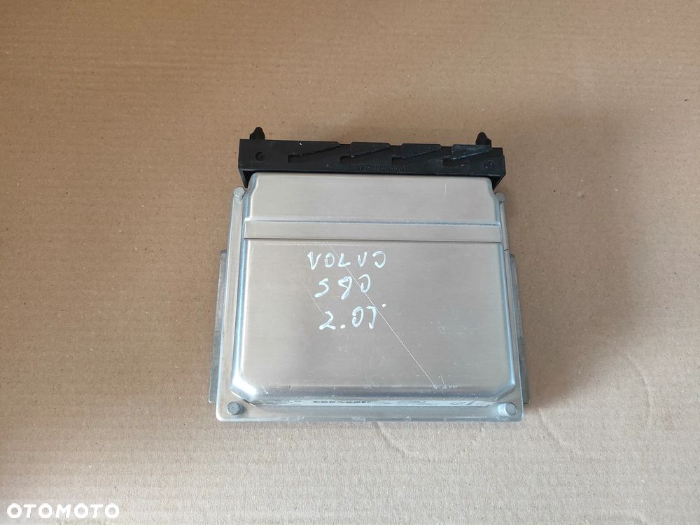 VOLVO S80 I 2.0 T 1998- STEROWNIK SILNIKA 09470738B - 1