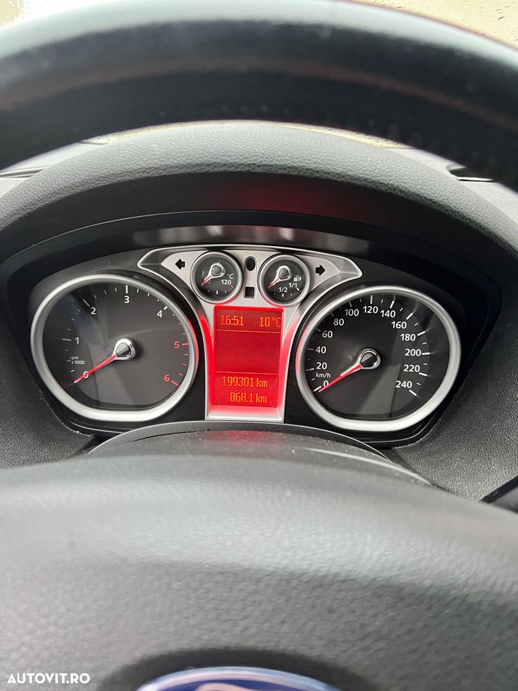 Ford Kuga 2.0 TDCi 4WD Powershift Titanium - 12