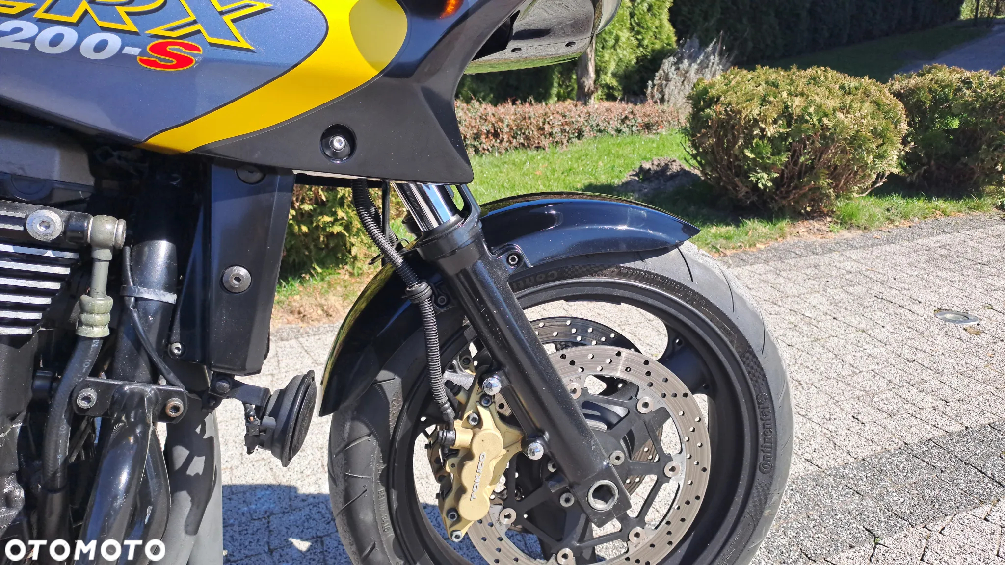 Kawasaki ZRX - 22