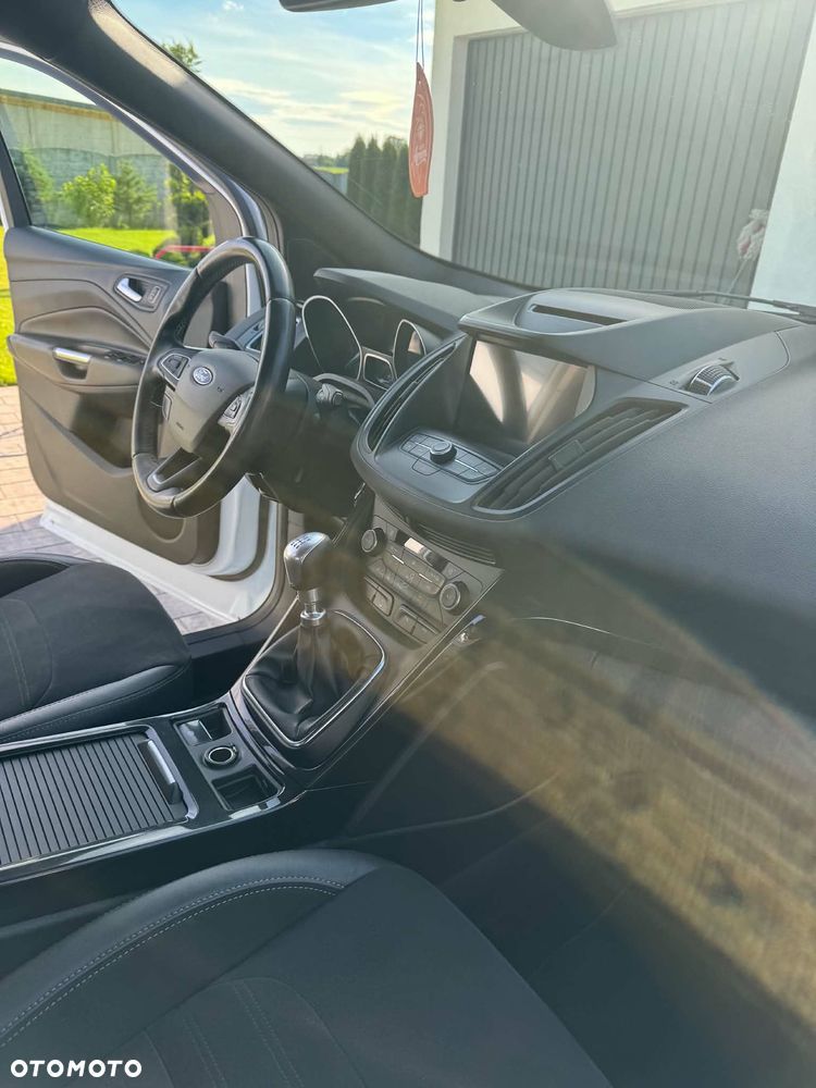 Ford Kuga 1.5 TDCi FWD ST-Line - 20