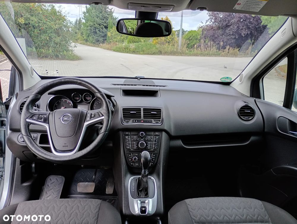 Opel Meriva - 10