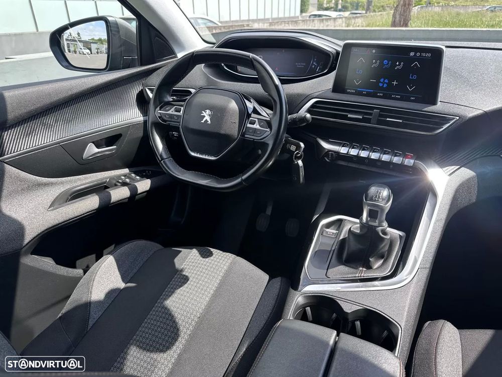 Peugeot 3008 1.2 PureTech Allure Pack - 23