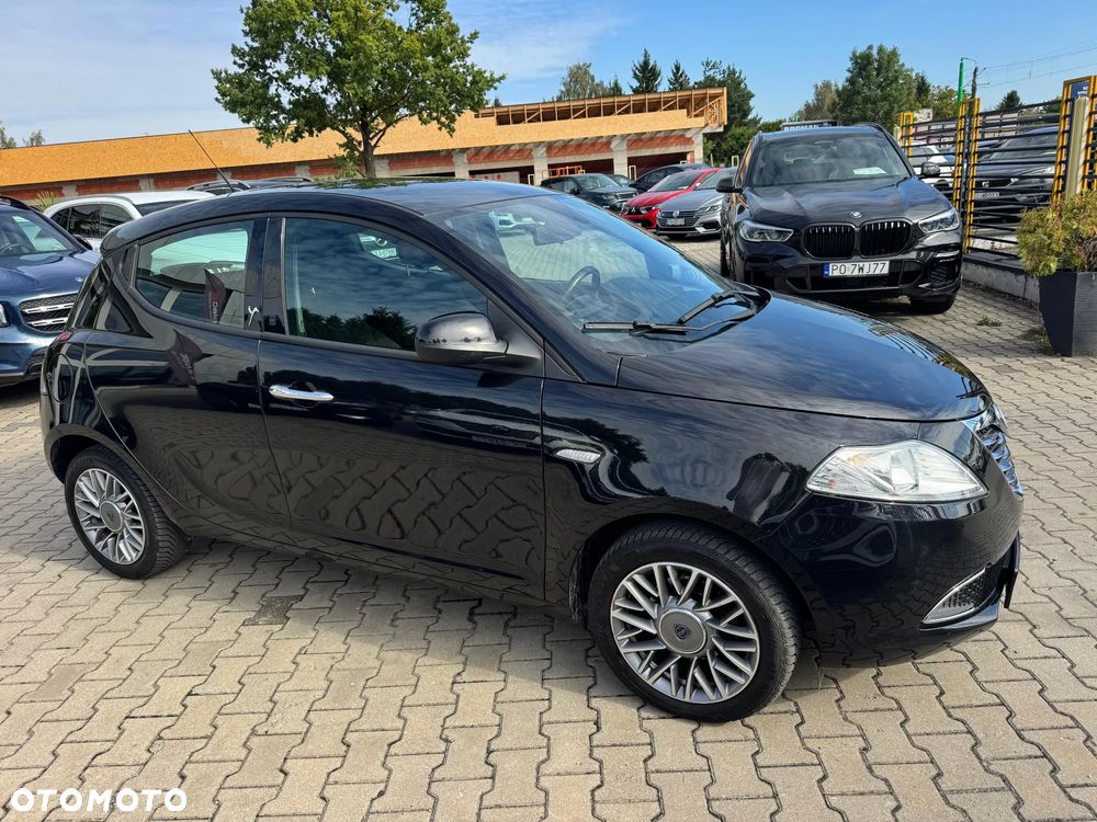 Lancia Ypsilon Y 1.2 8v Gold - 32
